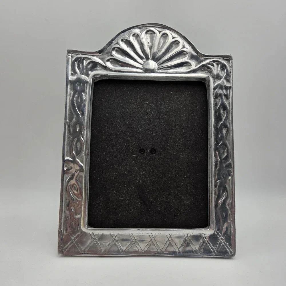Vintage Media Flor Pewter Ornate Antique Style Picture Frame 8 1/2